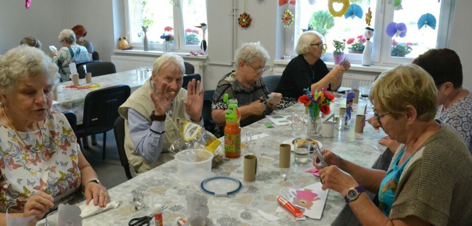 Dzienne domy pobytu zmieniają życie seniorów i ratują dawne szkoły