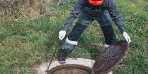 Szambo w upał – kontrola poziomu ścieków w zbiorniku